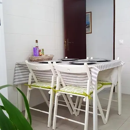 2 Bedrooms With Lake View And Wifi At 4 Km Away From The Beach דירה
