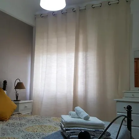 Διαμέρισμα 2 Bedrooms With Lake View And Wifi At 4 Km Away From The Beach *