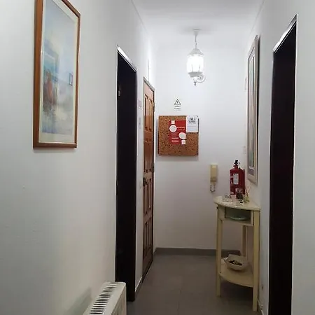 Διαμέρισμα 2 Bedrooms With Lake View And Wifi At 4 Km Away From The Beach Portimão
